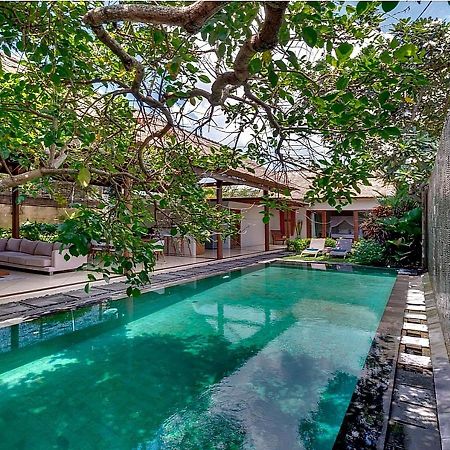 Villa Andalas Seminyak  Exterior photo
