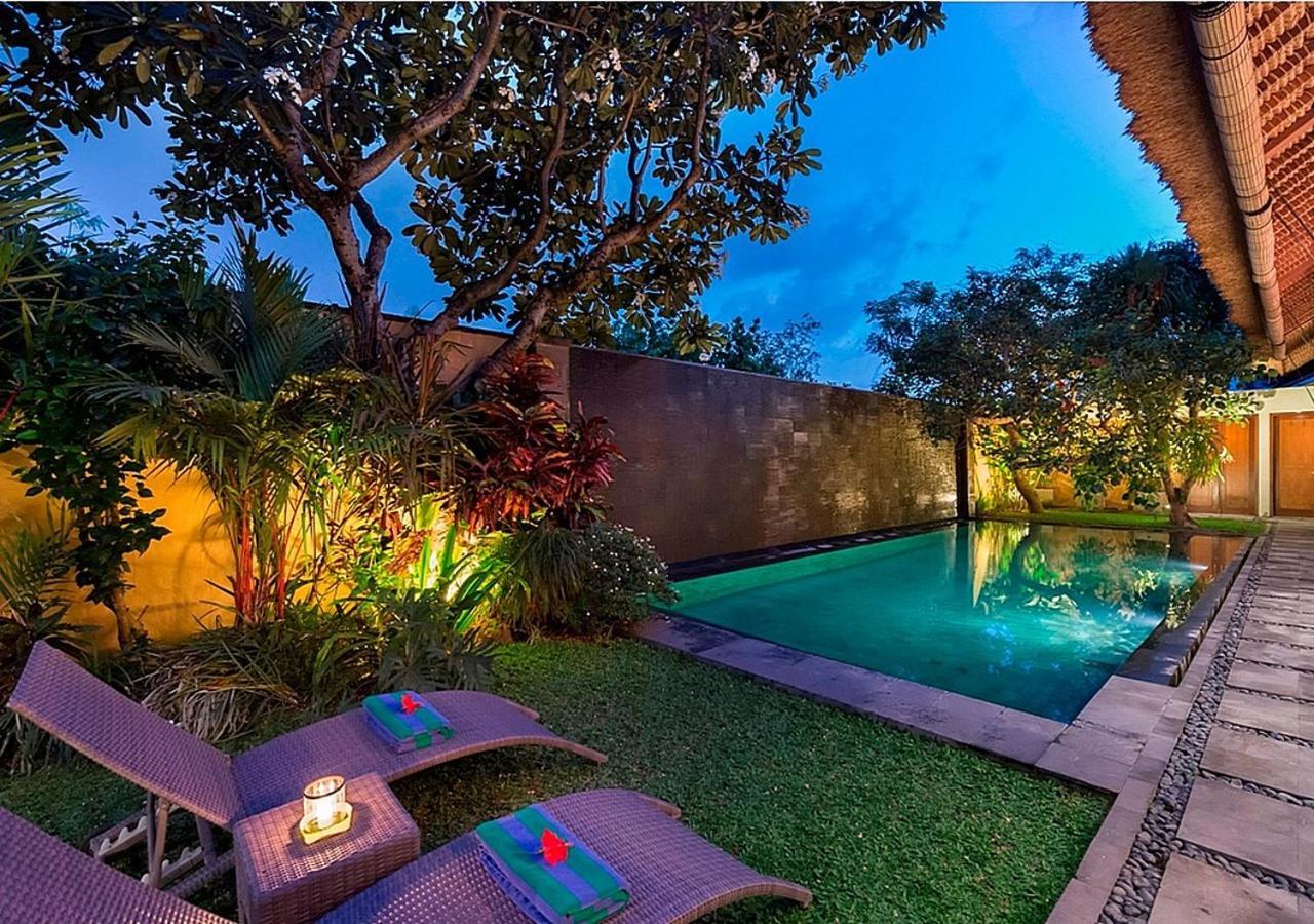 Villa Andalas Seminyak  Exterior photo