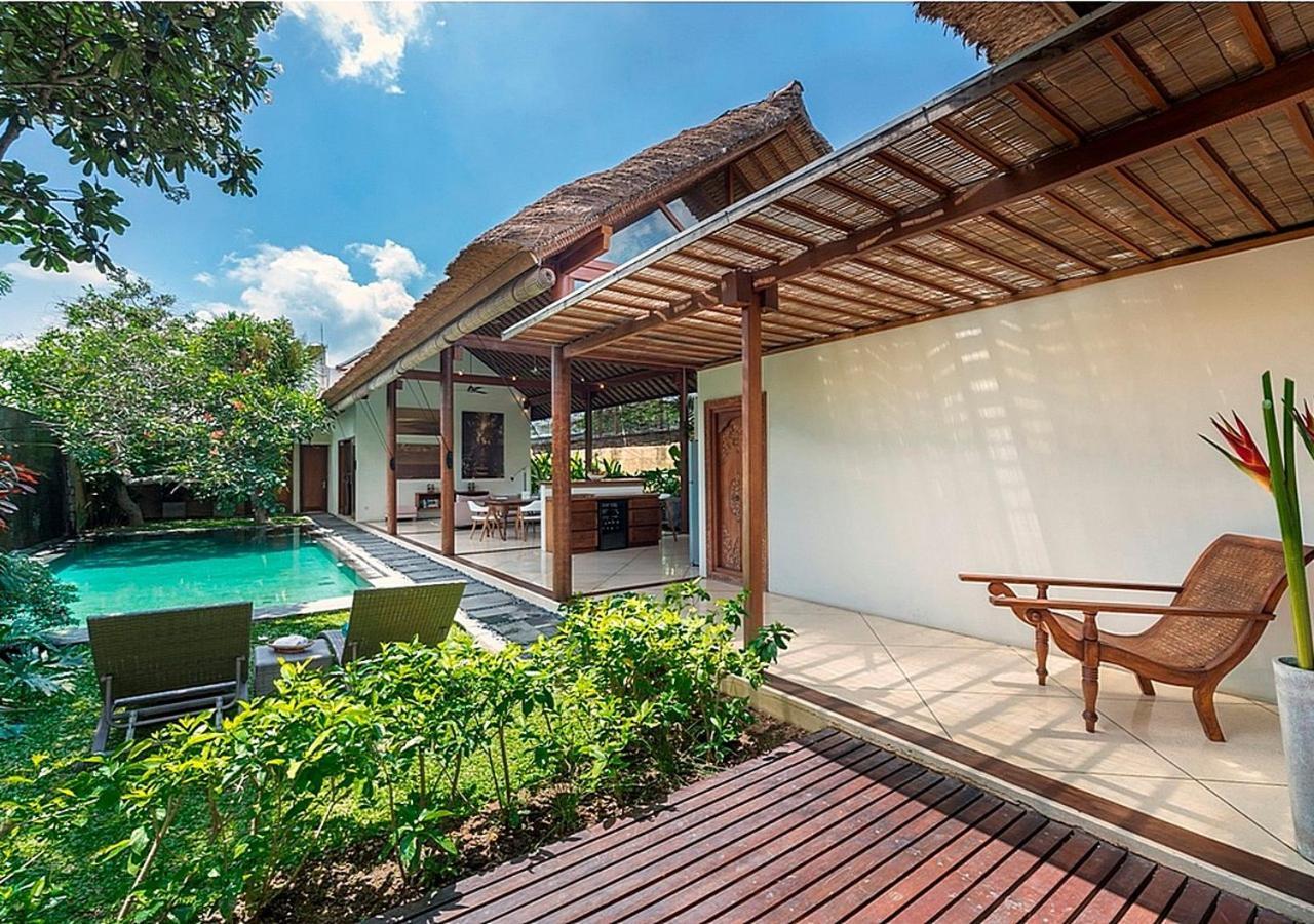 Villa Andalas Seminyak  Exterior photo