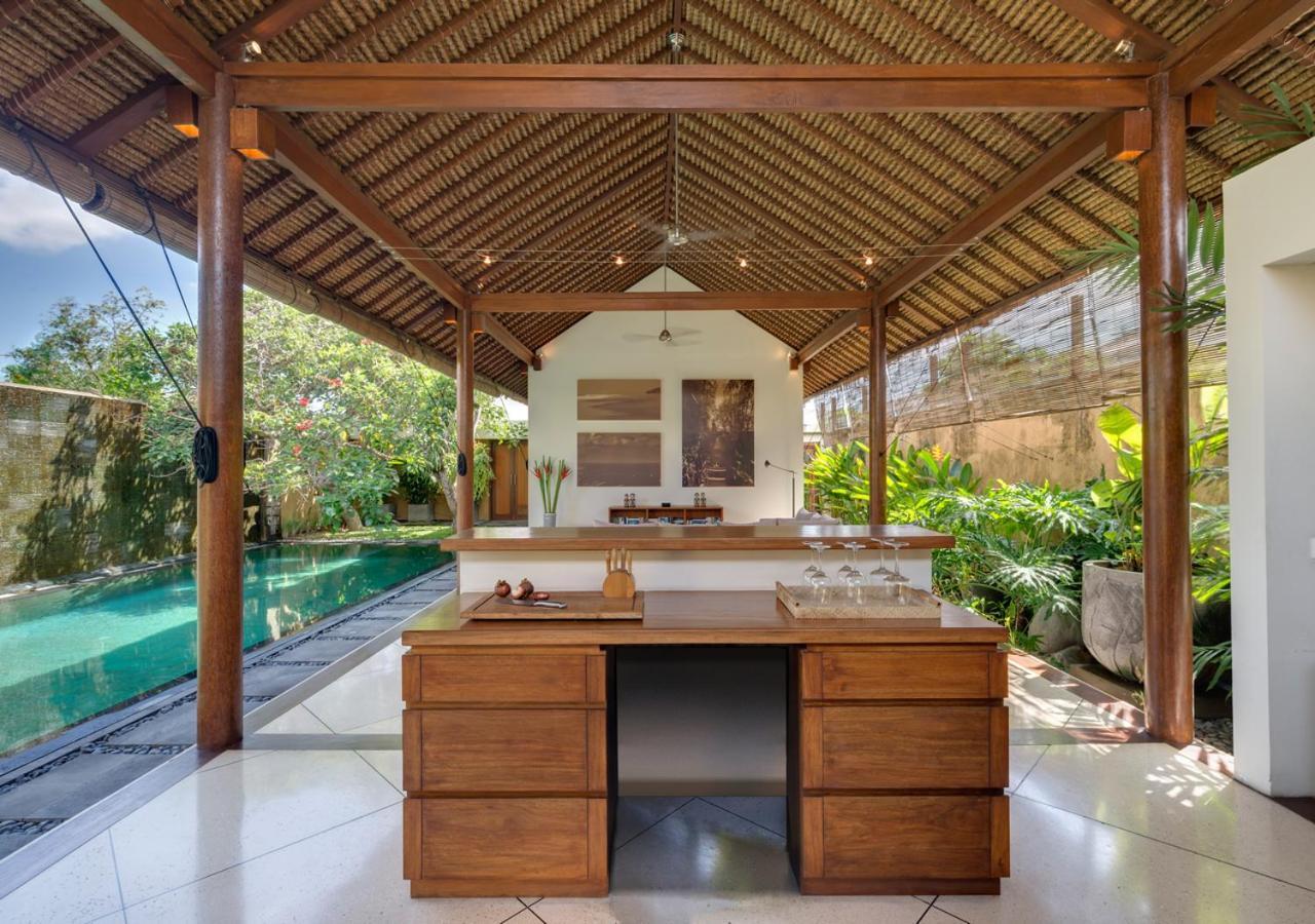 Villa Andalas Seminyak  Exterior photo